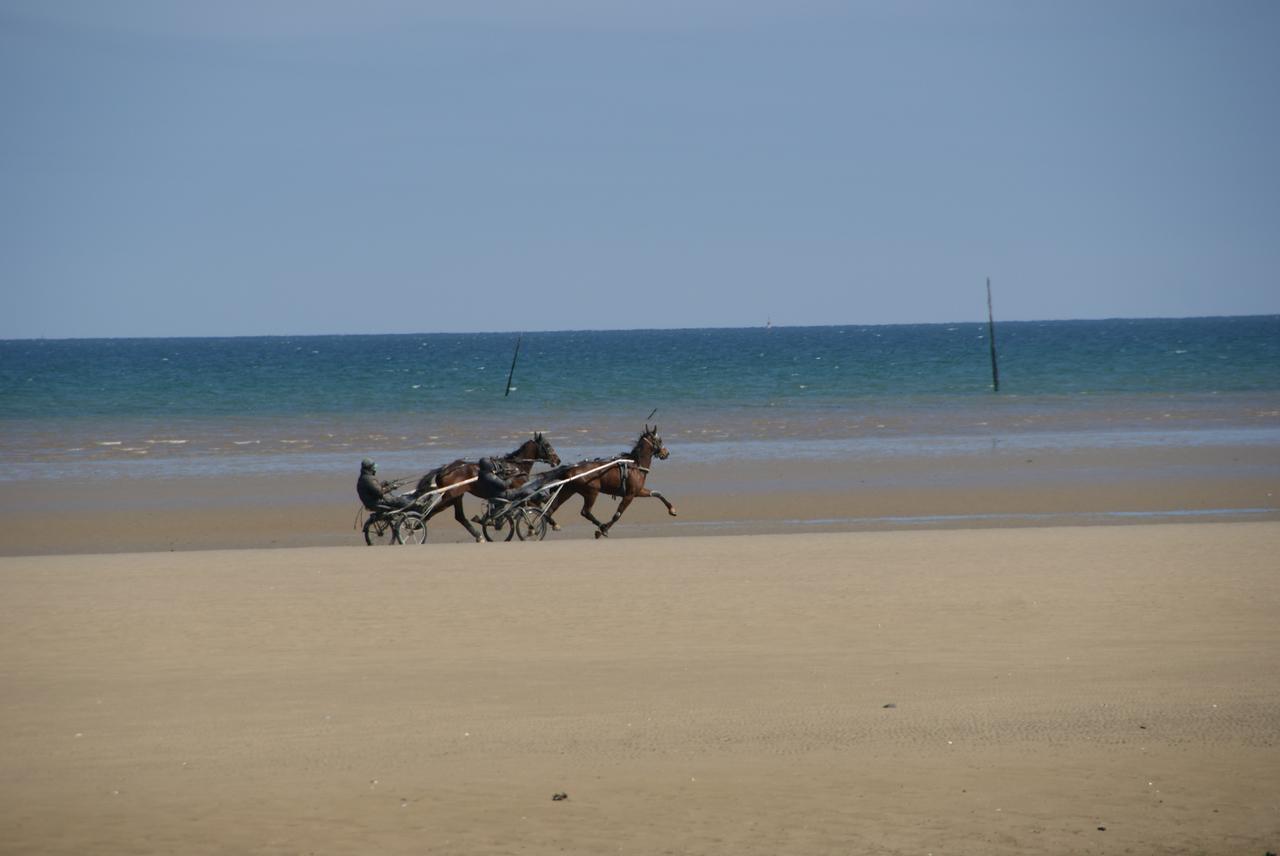 לינה וארוחת בוקר סנט-מארי-דו-מון Utah Beach מראה חיצוני תמונה